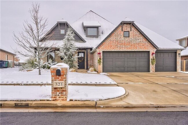 Building Photo - 4 Bedroom Home in Gated Lakes of Traditions- Backs up to a greenbelt- Pool and Playground