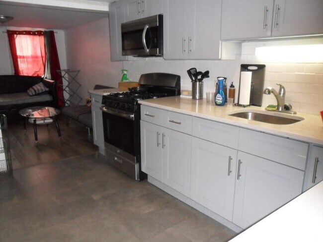 Foto del edificio - 21 Wright Ave