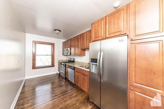 Building Photo - 2 bedroom in Chicago IL 60640