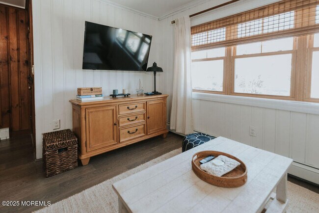 Foto del edificio - 35 12th Ave