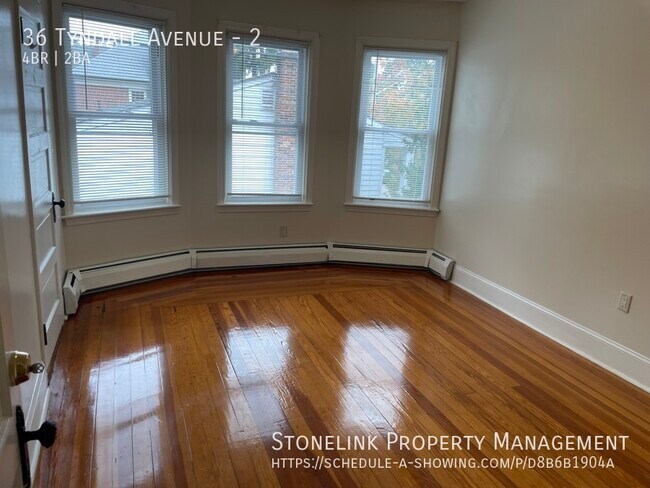Foto del edificio - 36 Tyndall Avenue