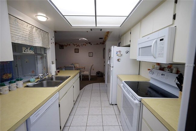 Foto del edificio - 7464 131st Way