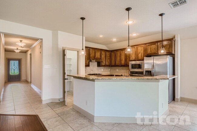 Building Photo - 178 Charleston Ln