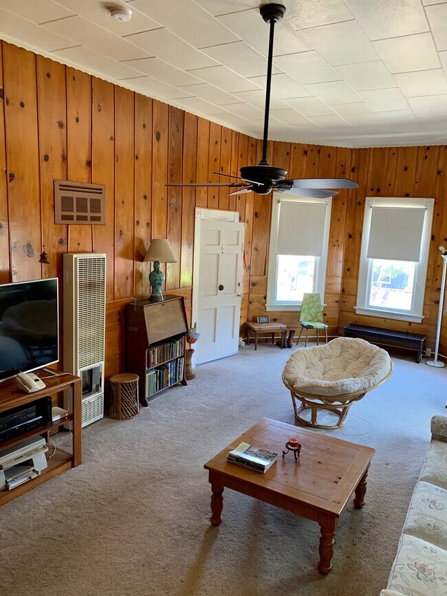 Living Room - alt view - 2104 Castro St