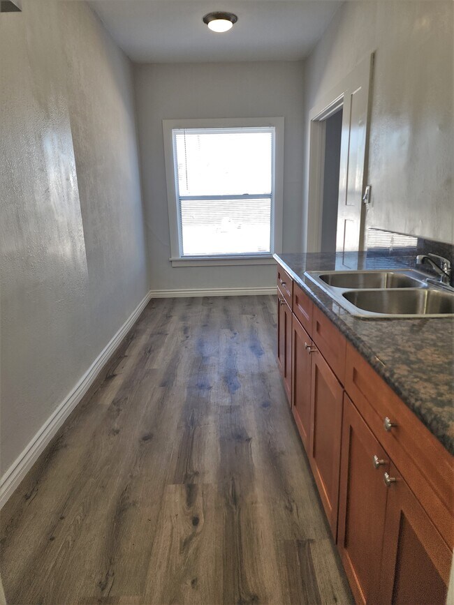 Foto del edificio - 114 S New Hampshire Ave