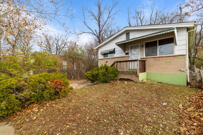 Building Photo - 2152 Erick Ave