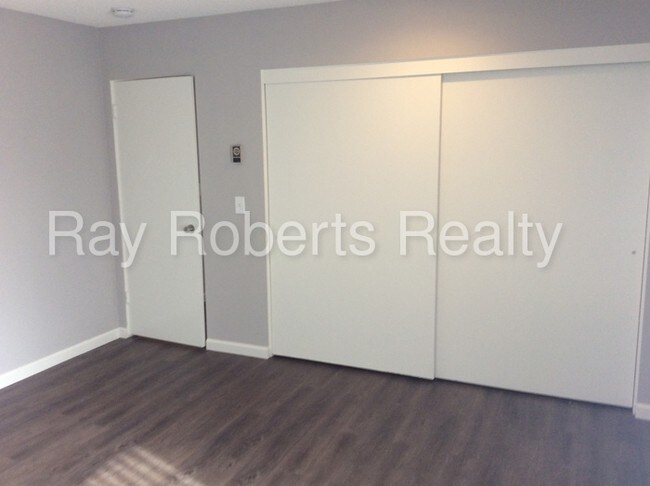 Foto del edificio - 120 ALBERT Pl