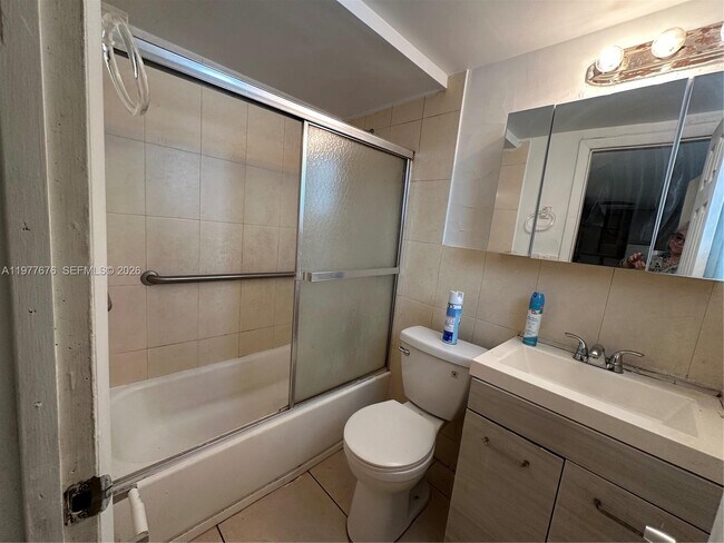 Foto del edificio - 12890 NE 8th Ave