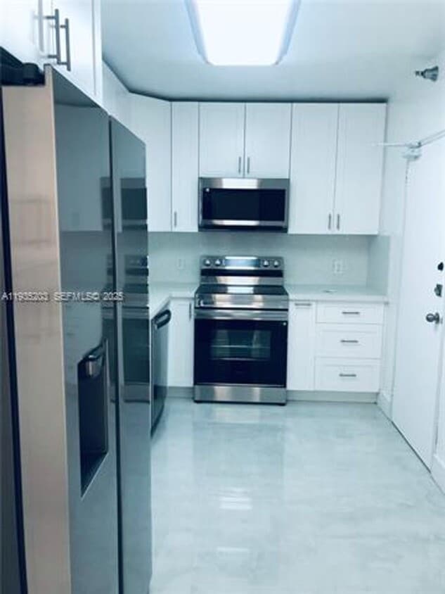 Photo - 10185 Collins Ave appt 616 (A11935203)