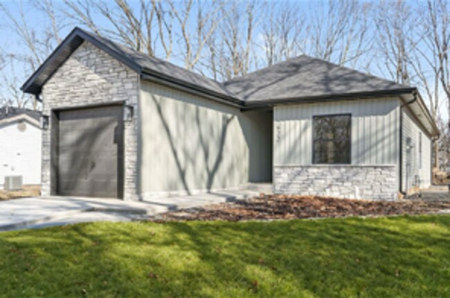 Building Photo - New Home! Photos Are Of Similar Property