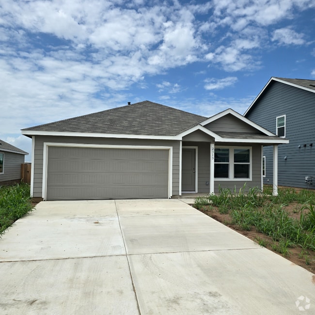 Building Photo - 2313 Dust Devil Dr