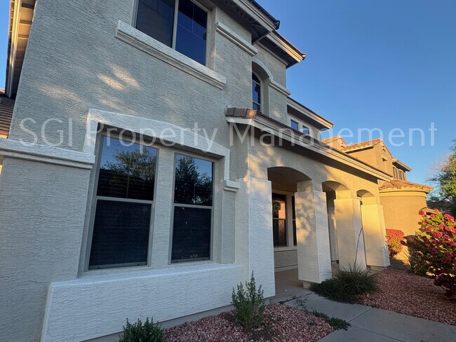 Building Photo - 18348 W Cheryl Dr