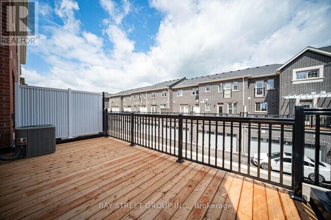 Photo du bâtiment - 1403 William Halton Pkwy