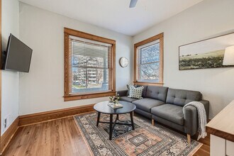 Building Photo - 91 Pearl St