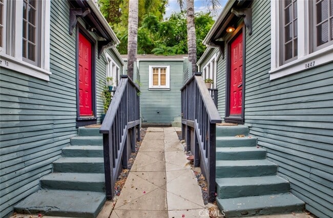 Building Photo - 1447 Calumet Ave