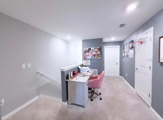 Foto del edificio - 6047 Acara Ln