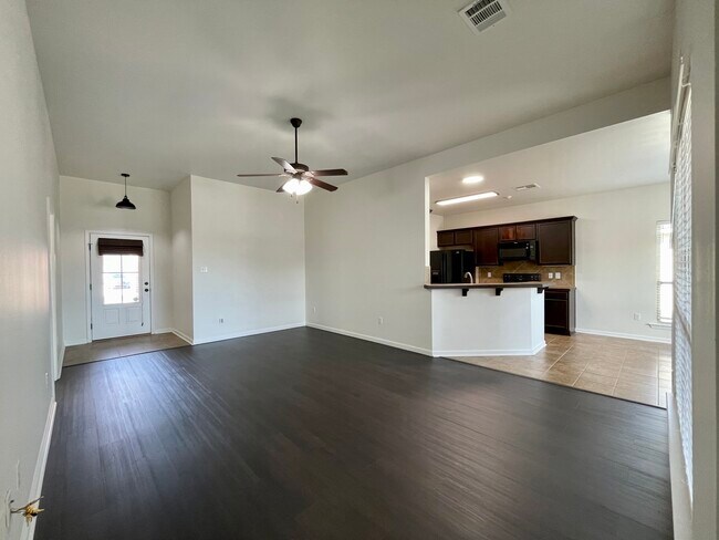 Foto del edificio - 15452 Oakstone Dr