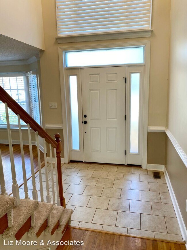 Foto del edificio - 303 Hollingsworth Ct