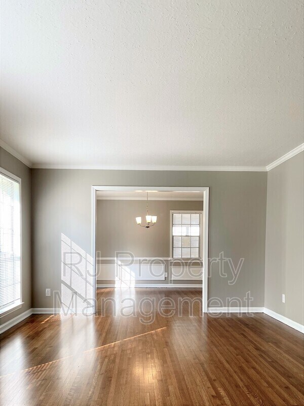 Foto del edificio - 3058 Laurencekirk Rd