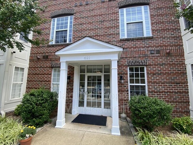 Building Photo - 621 Cobblestone Blvd