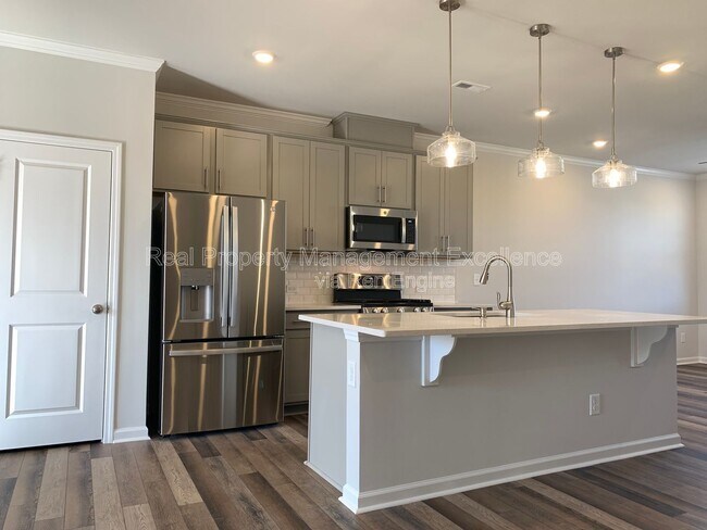 Foto del edificio - 473 Carolina Spgs Blvd