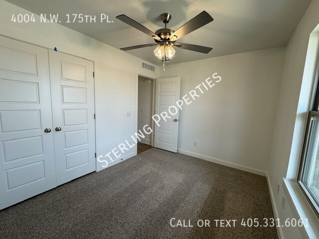 Building Photo - 4004 NW 175th Pl