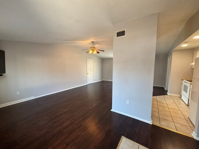 Foto del edificio - 261 Windsor Castle Dr