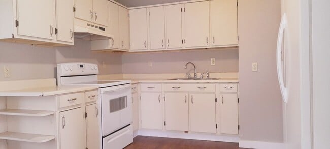 Building Photo - 2 bedroom 2 Bath home located off North Access Road in Chattanooga TN