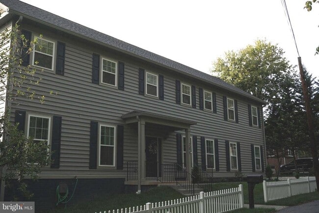 Photo - 208 Bryan Ave (Gaithersburg, MD) House