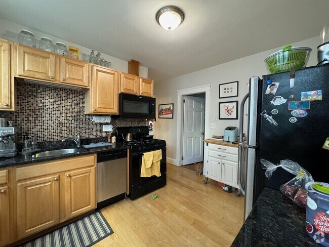 Building Photo - 12 Silvey Pl