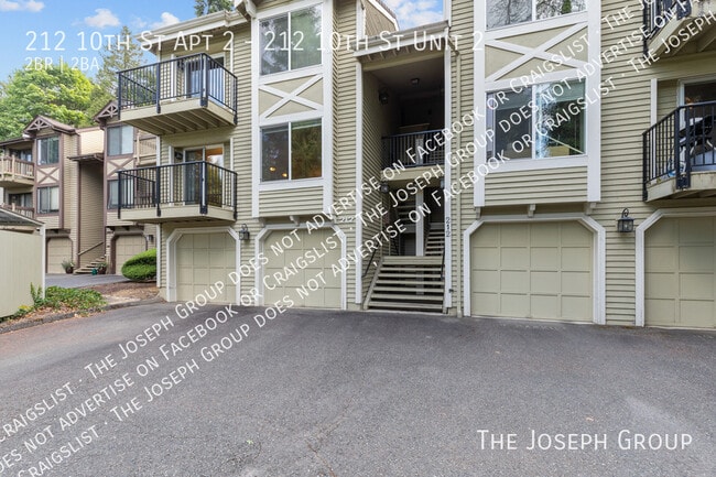 Photo - 212 10th St Apartment