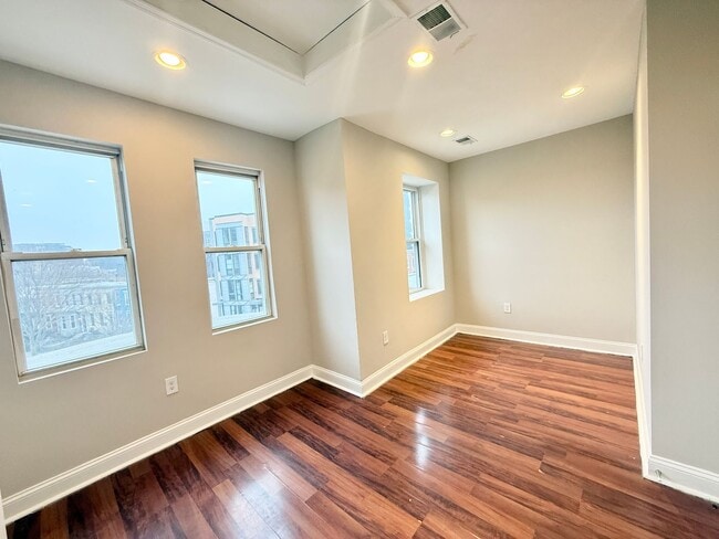 Building Photo - 543 Florida Ave NW