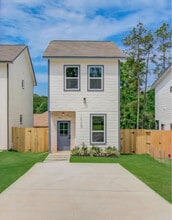 Building Photo - 15309 Coaltown Rd