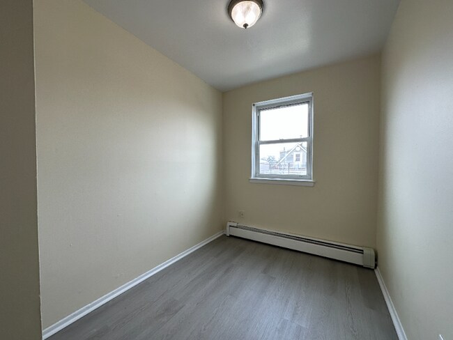 Foto del edificio - 1320 Gillespie Ave
