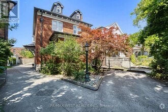 Building Photo - 34 Rusholme Dr