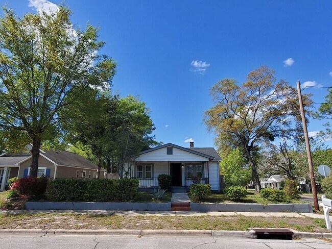 Building Photo - 321 N Carolina Ave