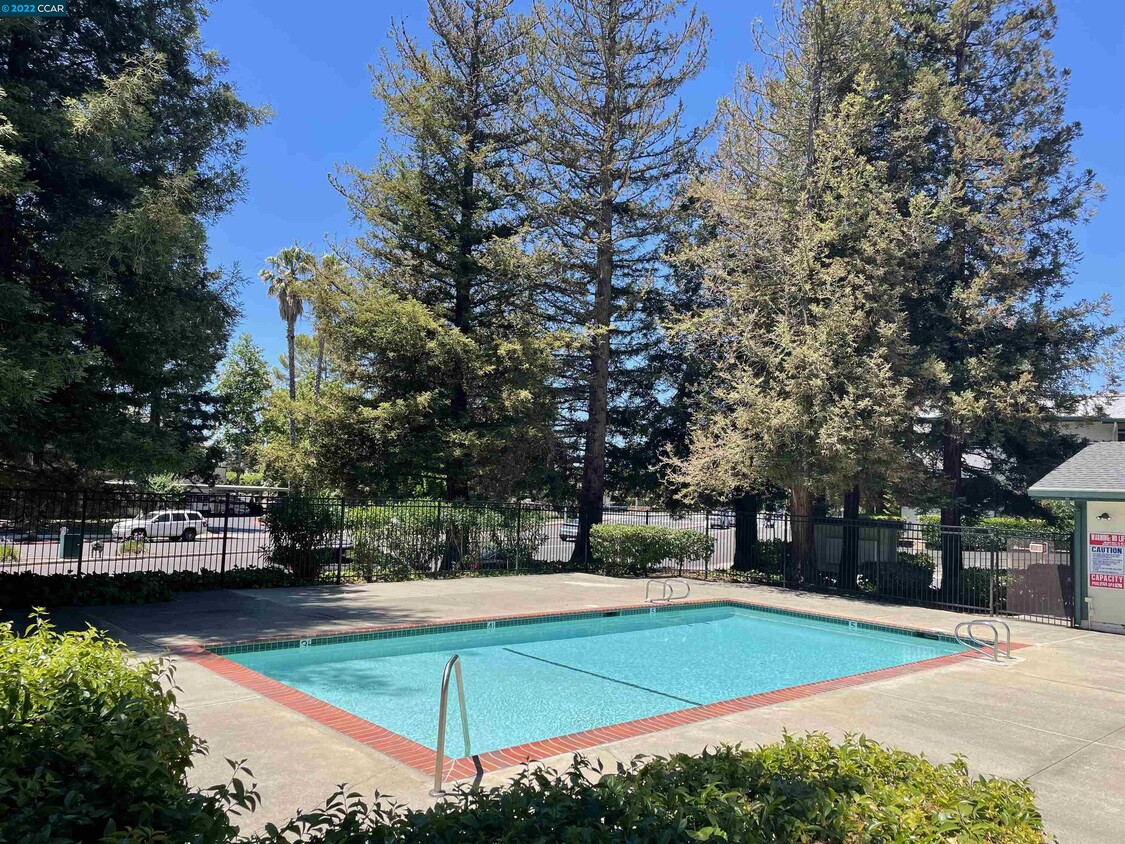 Foto principal - 5425 Concord Blvd