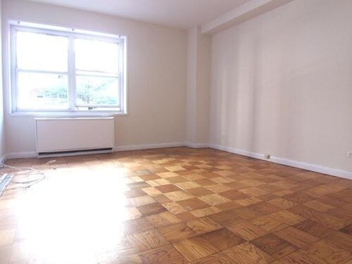 Primary Photo - 1472 1st Avenue
