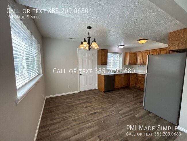 Building Photo - 1791 Garden Dr