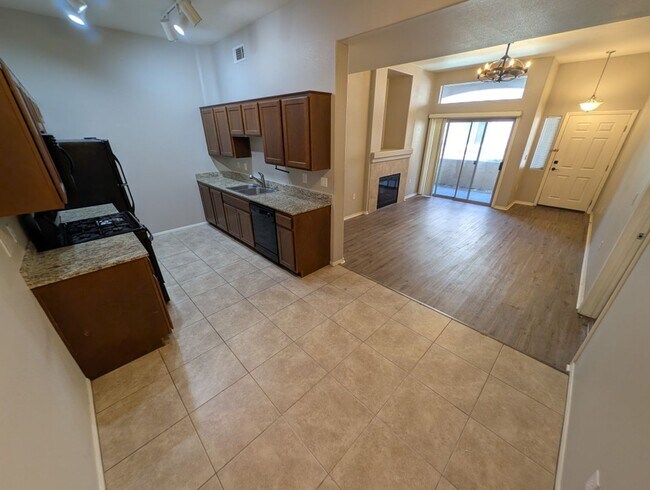 Foto del edificio - 8985 S Durango Dr