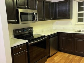 Building Photo - 9007 Gatewick Ct