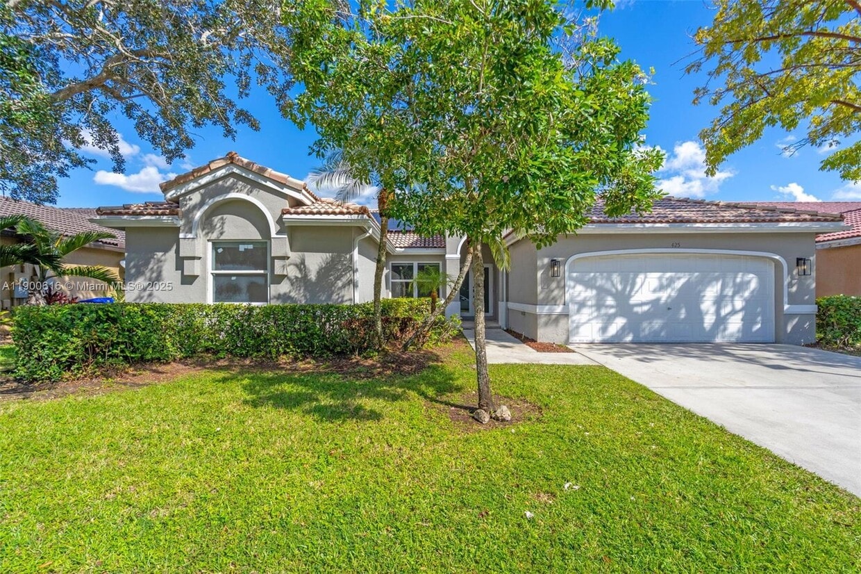 Foto principal - 425 SW 198th Terrace