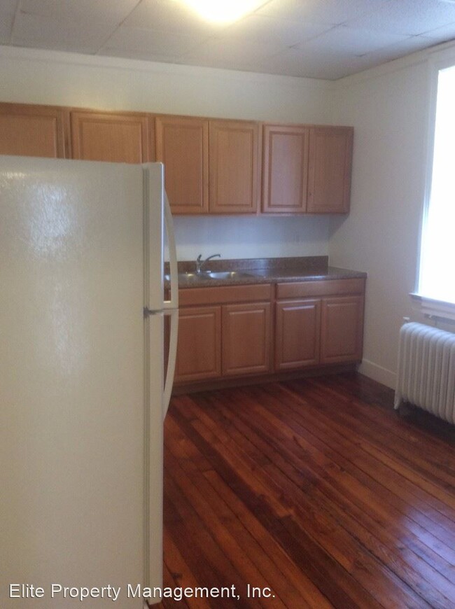 Foto del edificio - 3 br, 1 bath House - 600 Dallas St., Apt. 2