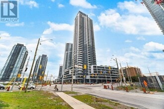 Building Photo - 15-215 Watergarden Dr