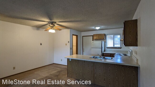 Building Photo - 2 br, 1.5 bath House - 1299 Vondelpark Dri...
