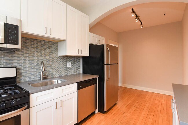 Foto del edificio - 2231 N Rockwell St