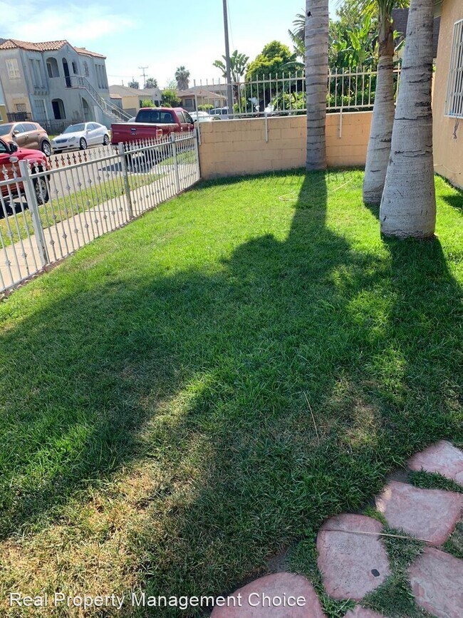 Building Photo - 407 W Magnolia St