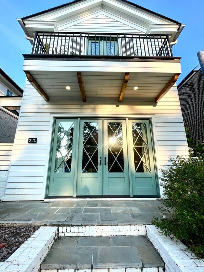 Building Photo - 3bed/3.5Bath LakeFront Home in Trilith