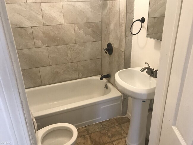 Foto del edificio - 2 br, 2 bath House - 1150 La Salle Ave