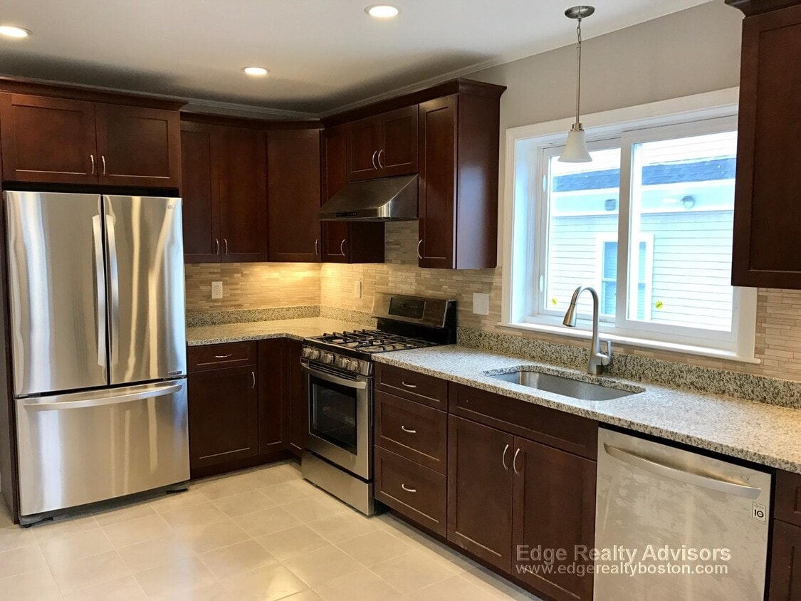 Photo - 129 Brooks St. Unit 2